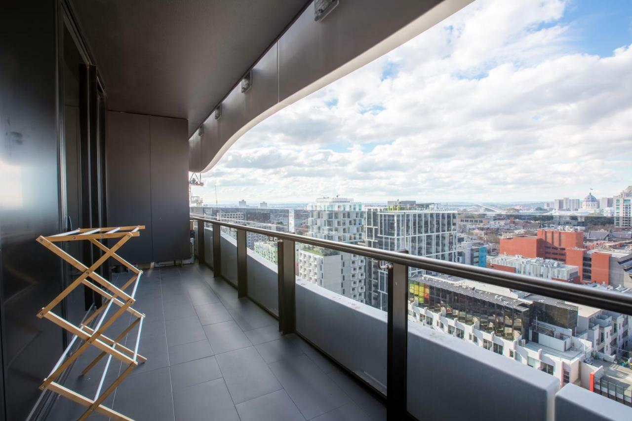 Liberal Boutique Hotel Apartment Melbourne Exterior photo